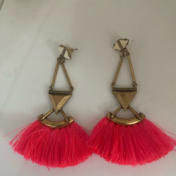 Pre-Owned Women's Tassel Pink Gold Earrings Chic Vibrant Elegance 3.5”H x 1”W - Picture 9 of 12